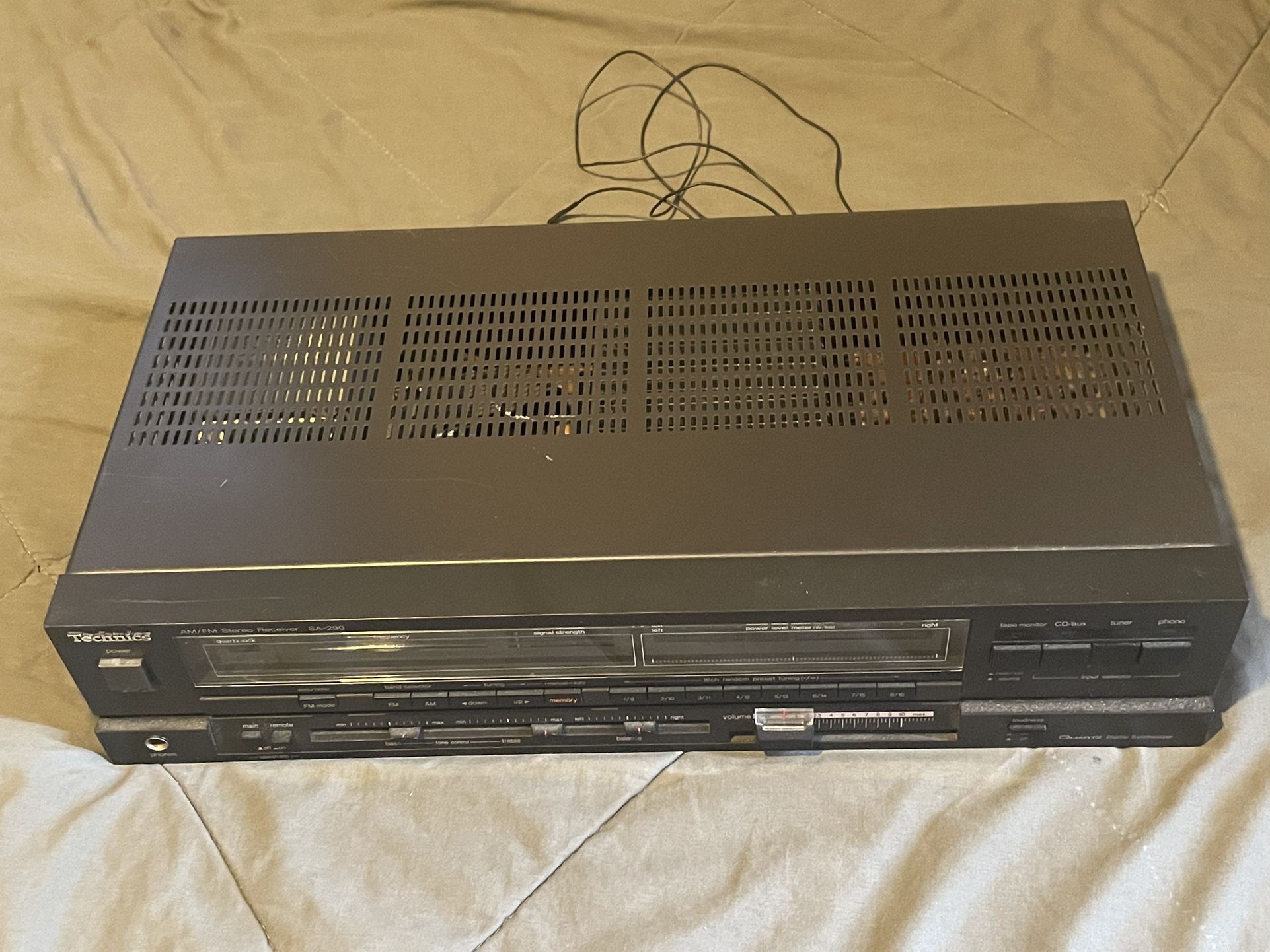 Technics AM/FM Stereo Quartz Digital Synthesizer Receiver SA 290