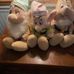 Classic Walt Disney Snow White Dwarf Plush Dolls