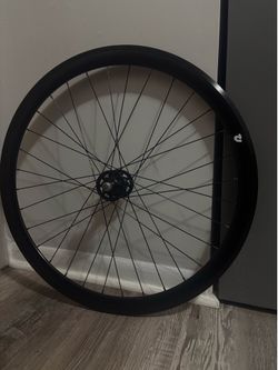 700c stock rim  Non rtr