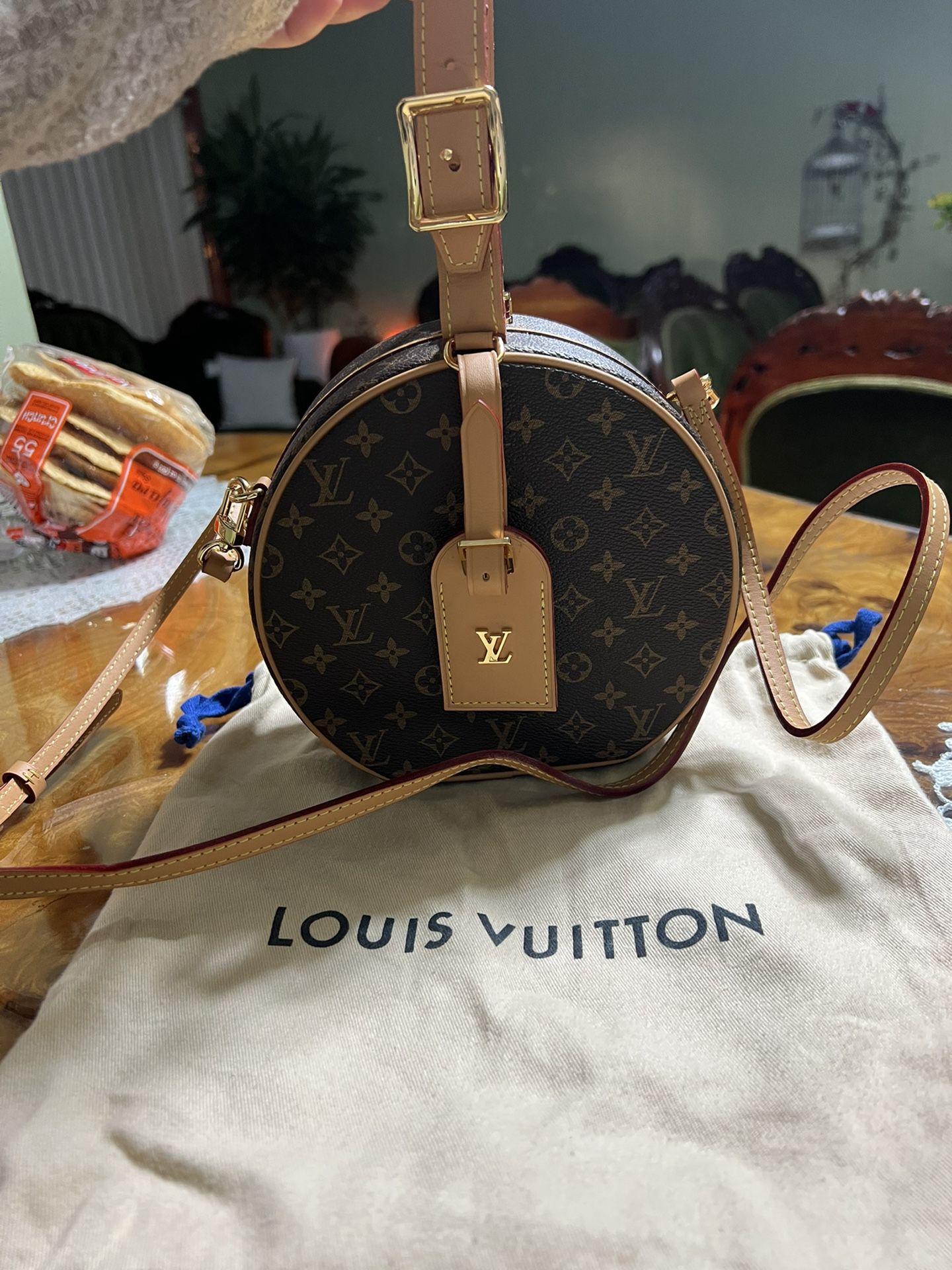 Bag Louis Vuitton New for Sale in Los Angeles, CA - OfferUp