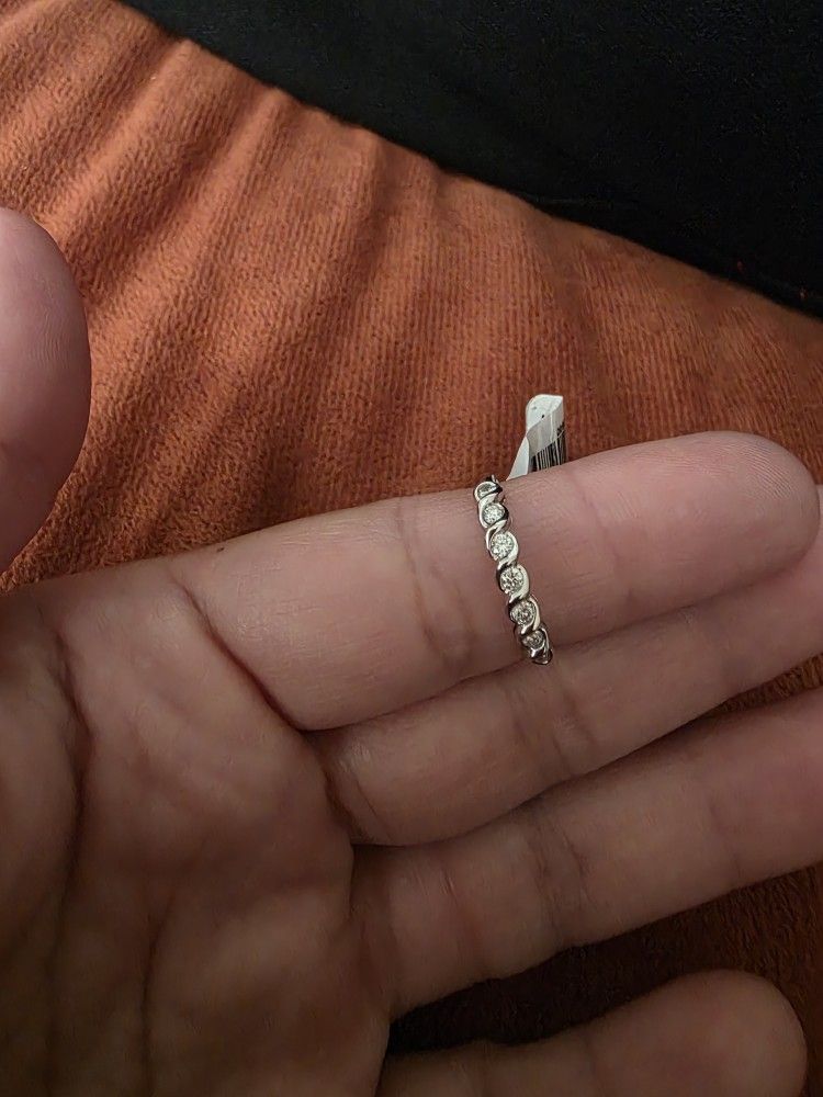 10k White Gold Natural Diamond Ring