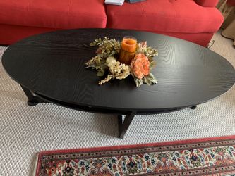 Cocktail table