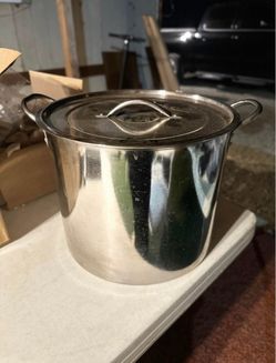 Large Stainless Steel Stock Pot with Lid