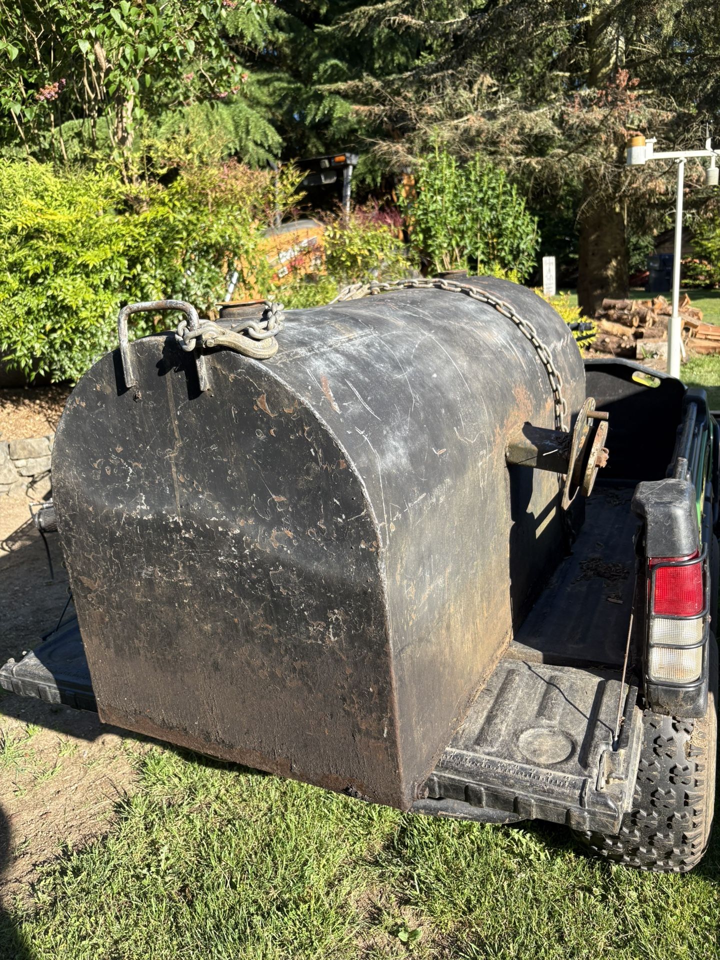 Two Steel Fuel Tanks & Manual Fuel Pump