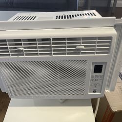 Ge Appliances AC- Good Conditions- Pick Up Only