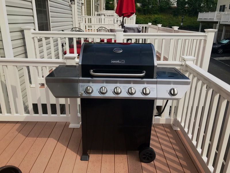 Nexgrill-Deluxe-5-Burner-Propane-Gas-Grill-Side-Burner-Built-in-Searer