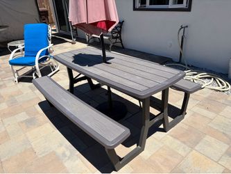 Lifetime folding picnic table