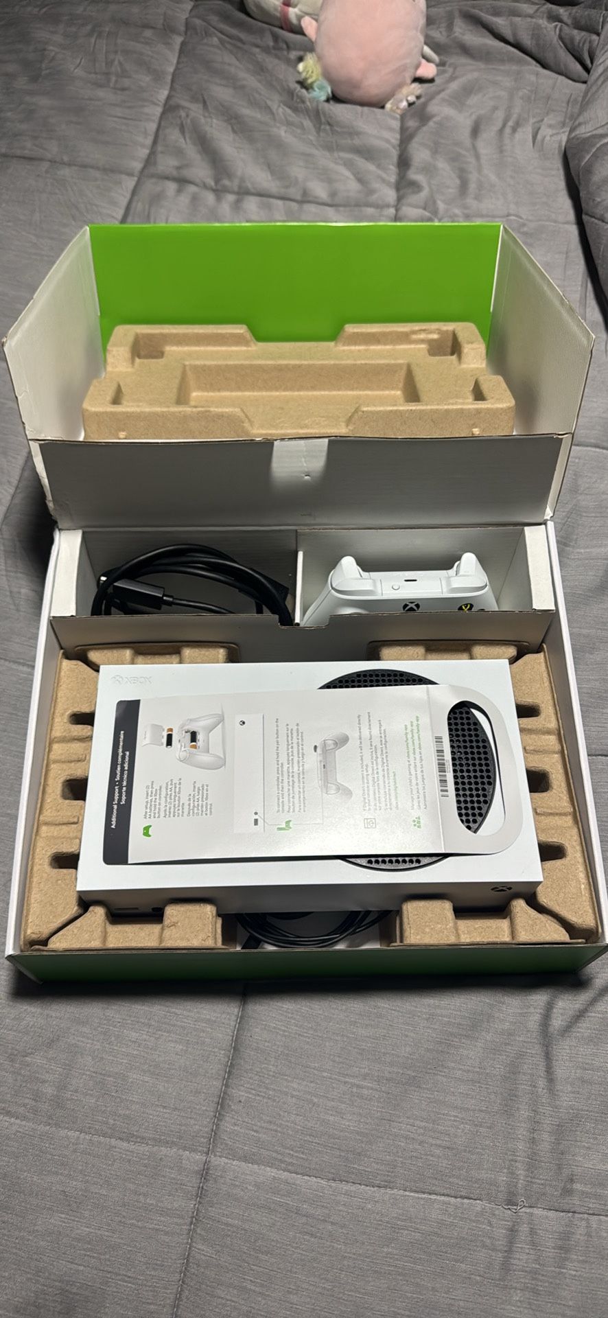 Xbox Series S w/ Controller