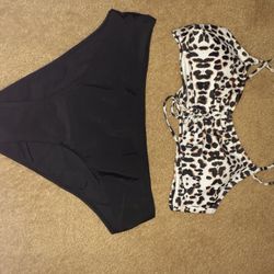 New!! Beautiful Bathing Suit Size L. SEE ALL PHOTOS. Cash/pickup Only 