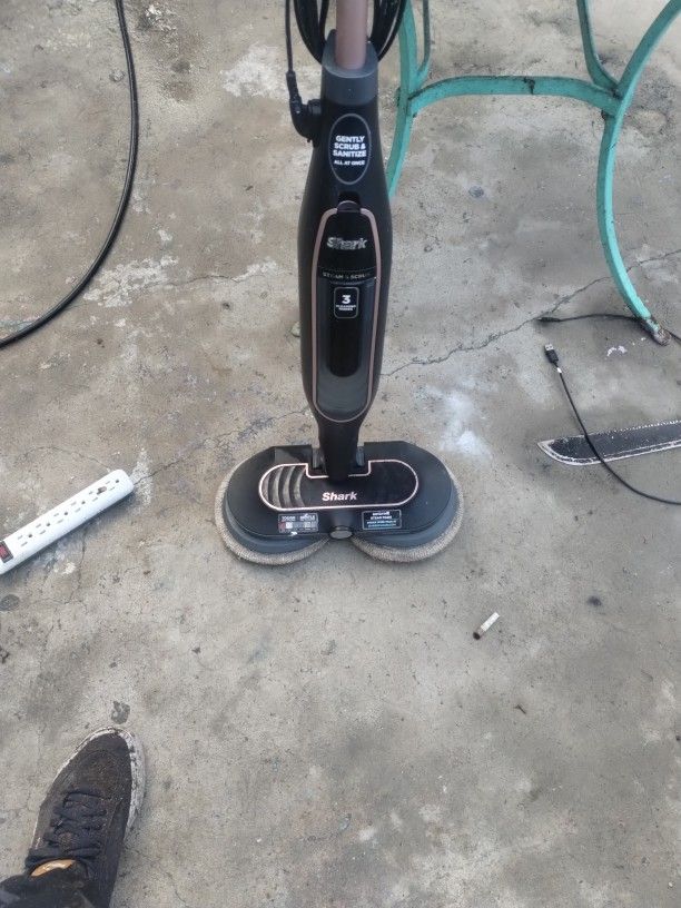 Shark Steam & Scrub with Steam Blaster Technology Hard Floor Steam Mop