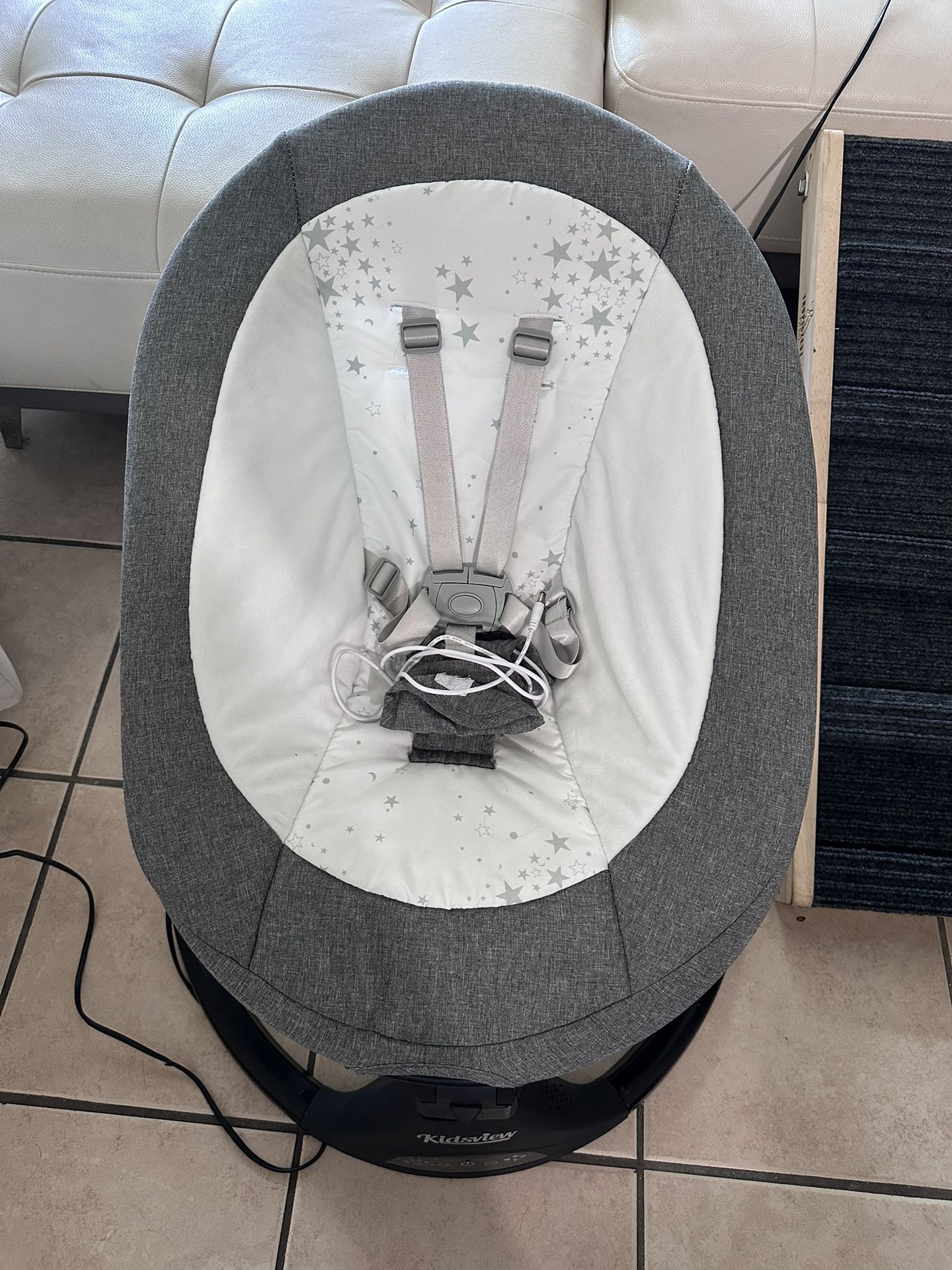 KidsView electric baby swing in Perfect condition - Mecedora KidsView