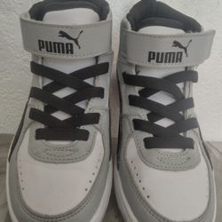 High Top PUMA Kids Shoes Size 1C