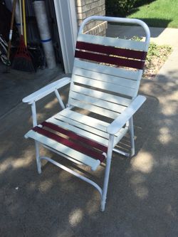 2 heavy duty lawn chairs