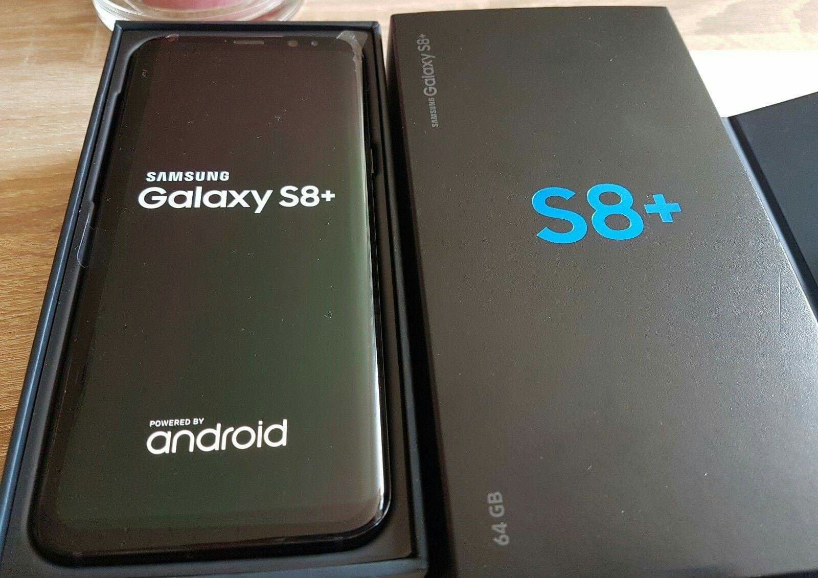 SAMSUNG Galaxy S8+ Factory UNLOCKED//Excellent Condition// As like New//Price is Negotiable