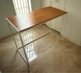 Modern Desk / Writing Table – Excellent Condition