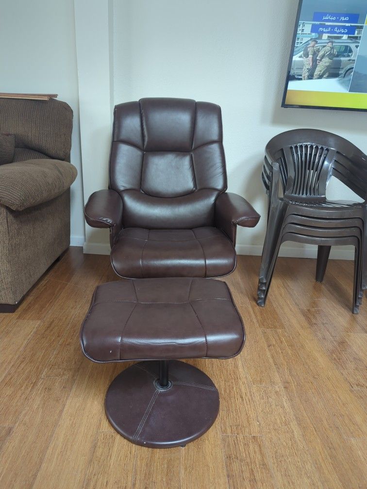 Easy Seat With Feet Rest With Brown Leather Cover 