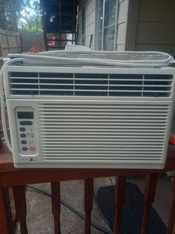 $15 Zenith- in window Air conditioner
