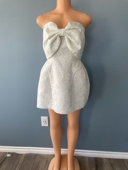 Size MEDIUM mini dress ivory color