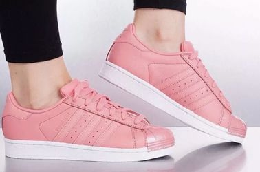 Adidas BrandNew shoes in a box size 9.5