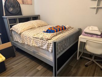 Full size bed set and dresser