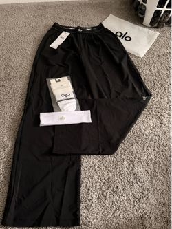 Alo Yoga set bundle with socks+Headband
