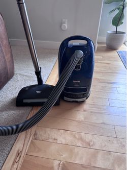 Miele Electro Premium Vacuum