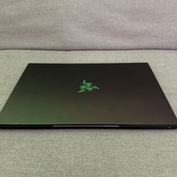 Razer Blade 15 RZ09-0410 15-inch - Core i7-11800H - 32GB 512GB NVIDIA GeForce RTX 3070 