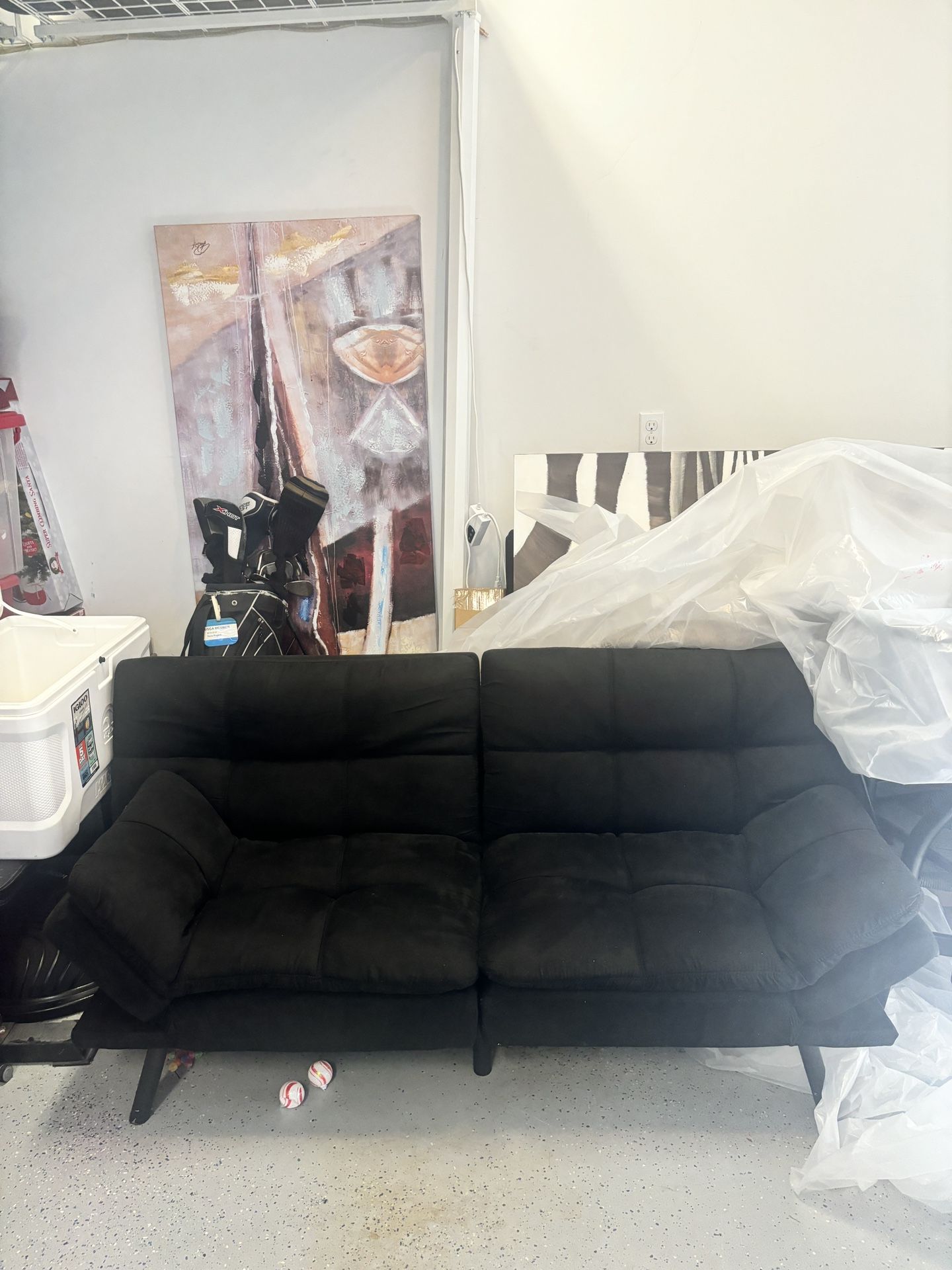 Black Futon