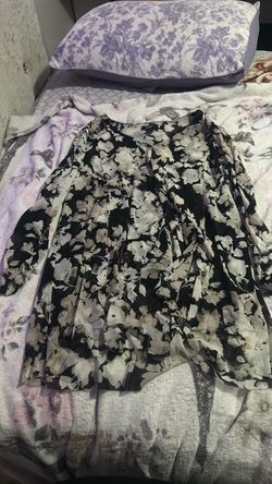 Black & White Floral Long Sleeve Blouse from Alfani woman