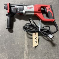 Milwaukee 5262-21 SDS Plus Corded Rotohammer #10