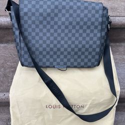 Louis Vuitton Cross Body Bag