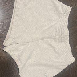 Aritzia TNA Sweatshorts