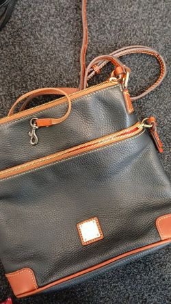 DOONEY & BOURKE PURSE 