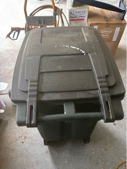 Garbage can 55 gal tote