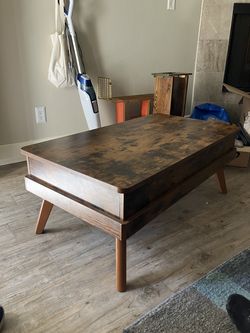 Coffee Table with Extendable table to