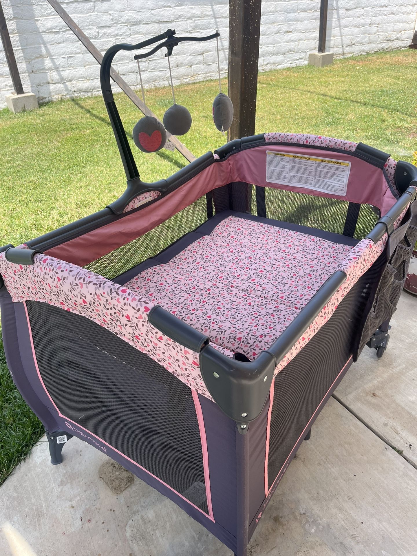 Baby Crib MUST GO TODAY!!