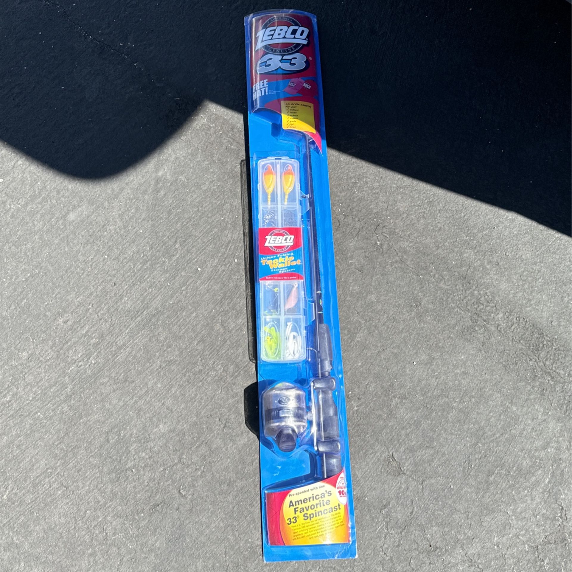 10lb Zebco Fishing Rod (including Hat)