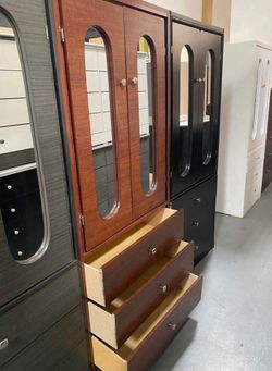 Tall closets with mirror (( each color