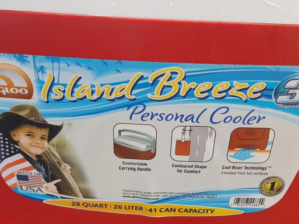 Igloo Island Breeze Personal Cooler