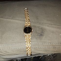 Vintage Genevex Gold Plated Quartz Nuggett  Watch 