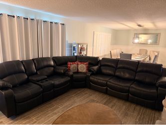 Black Reclining Sectional (Please Read Entire Ad Before Messaging)