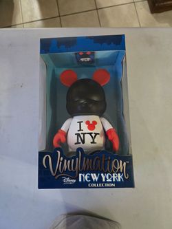Disney vinylamation New York Mickey  9inch figure