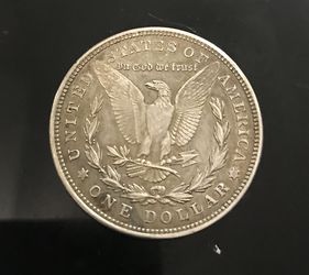 Moneda de 1 dólar americano de 1921 en muy buenas condiciones