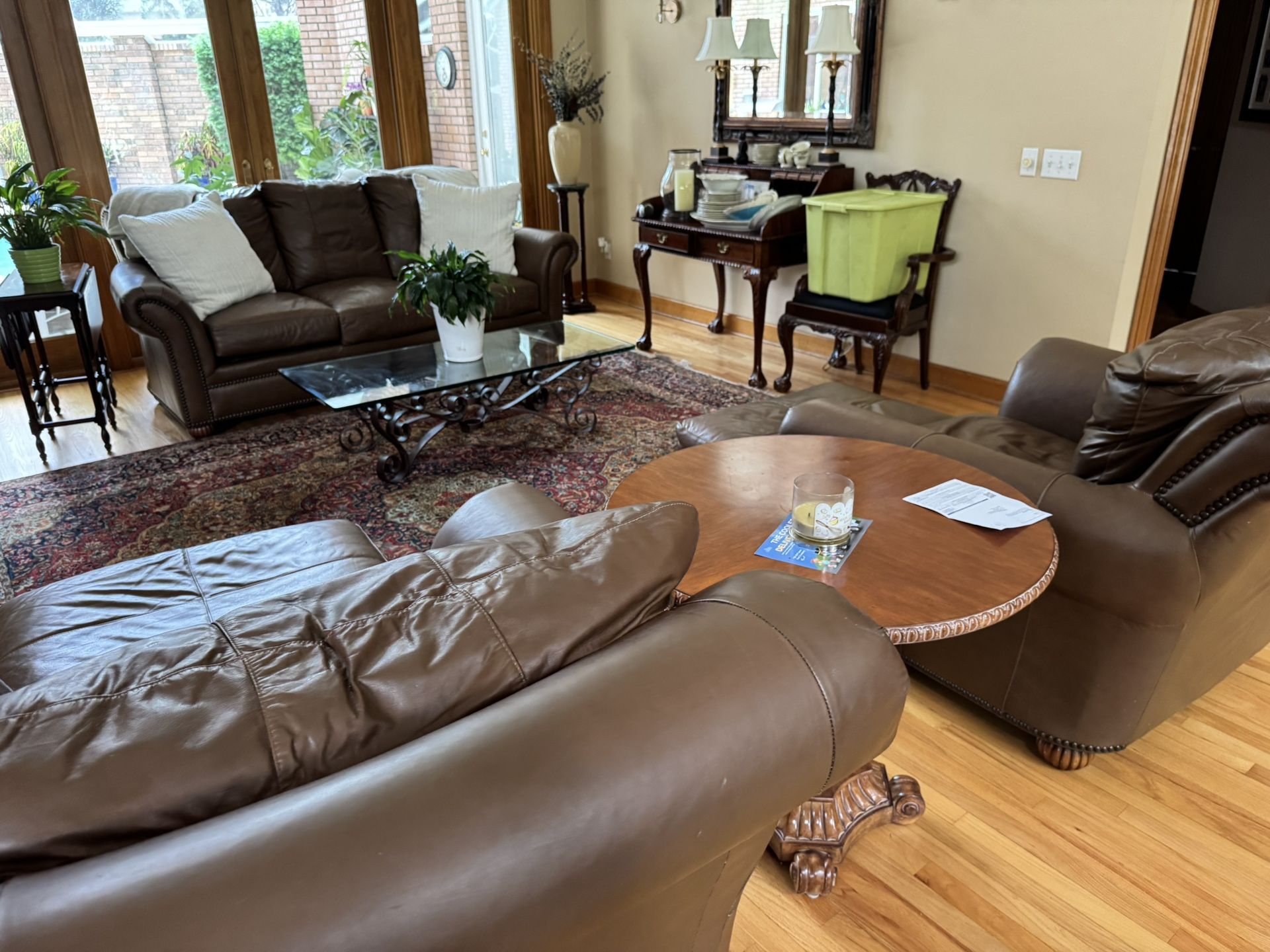 Brown Leather Couch + 2 Matching Armchairs – Comfortable & Classic Set