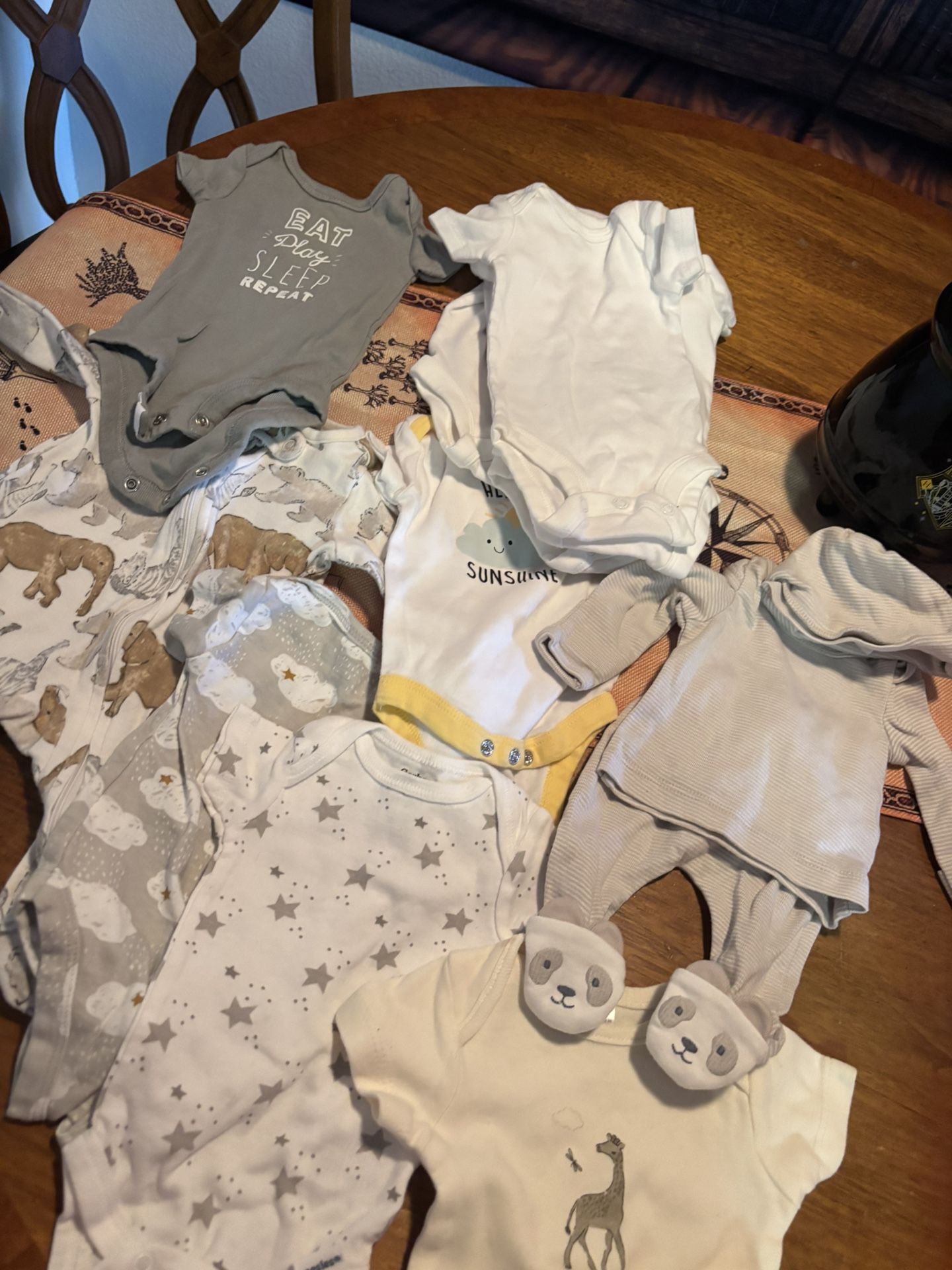 Newborn Gender Neutral Clothing