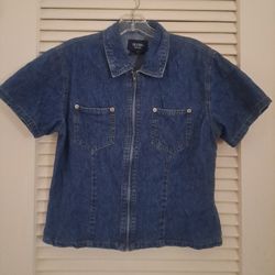 Ladies Denim Short Sleeved Zipper Closure Top