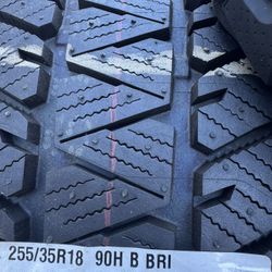 Bridgestone  Blizzak 255/35/18