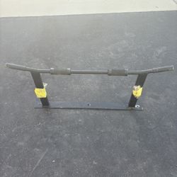 Pull Up Bar