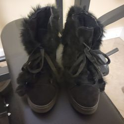 Black Fur Boots.....$15.....size 9