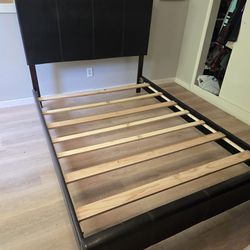 Bed Frame - Queen - Espresso Pleather